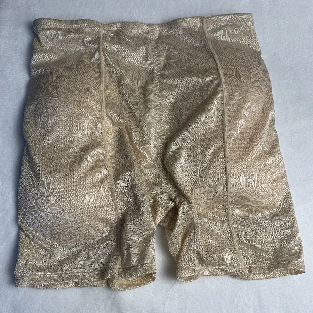 NWT Q-T Intimates Beige Nude Body Shaper Shorts Shapewear Booty Pads Size 1X XL‎